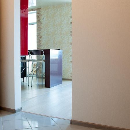 Apartment on Bogatyrskaya 6a Kiev Eksteriør bilde