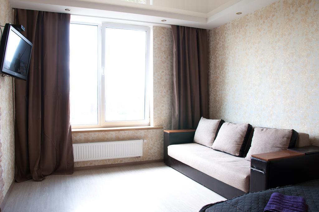 Apartment on Bogatyrskaya 6a Kiev Eksteriør bilde